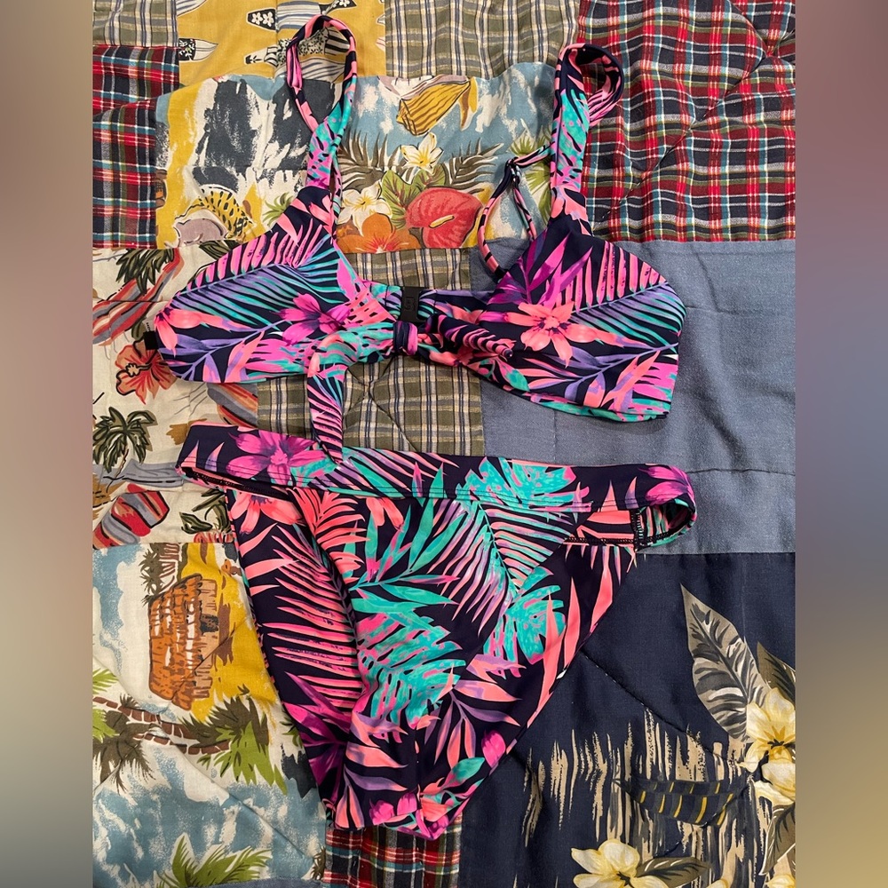 Blackbough Swim set